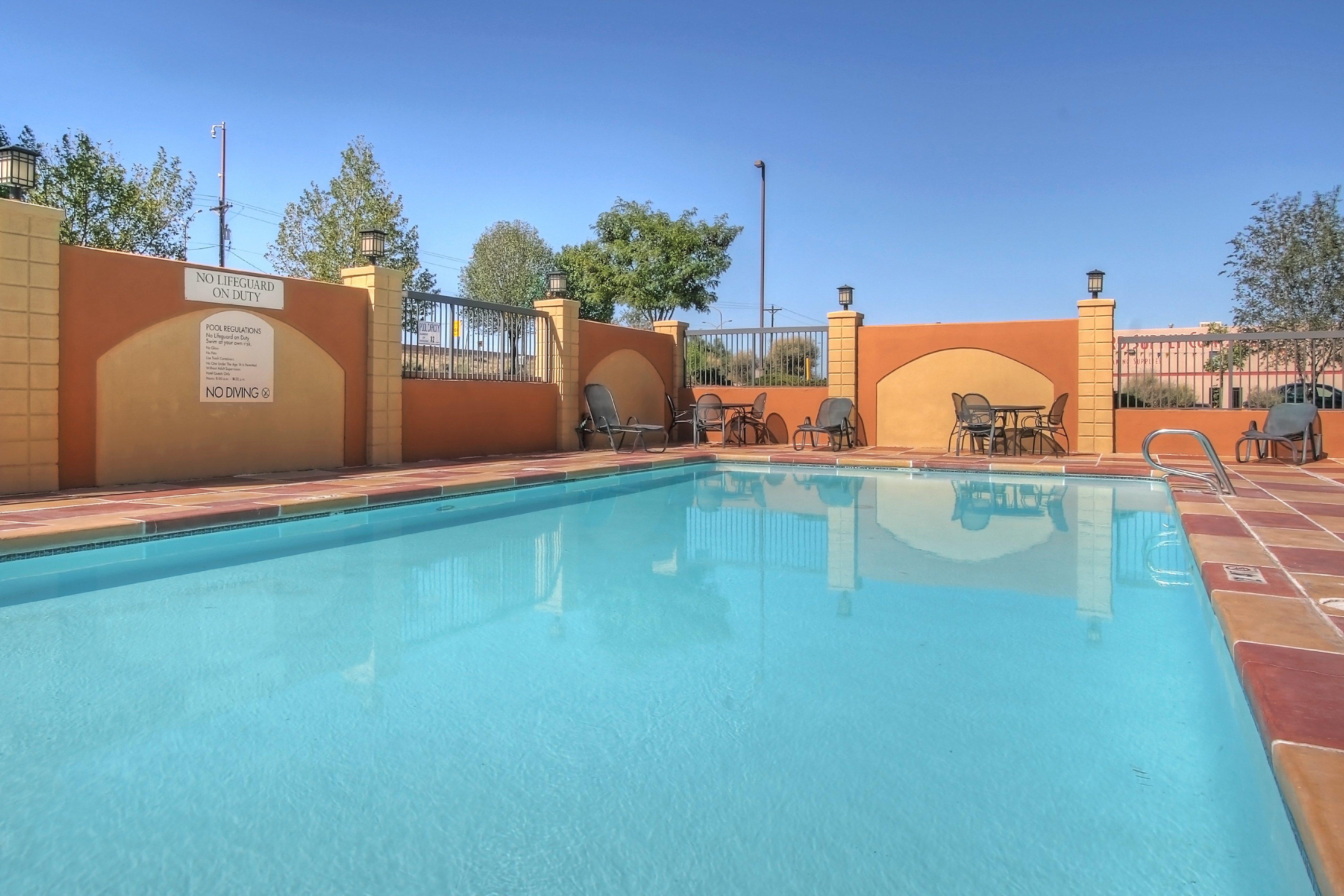 Holiday Inn Express Hotel & Suites Albuquerque Midtown By Ihg Ngoại thất bức ảnh