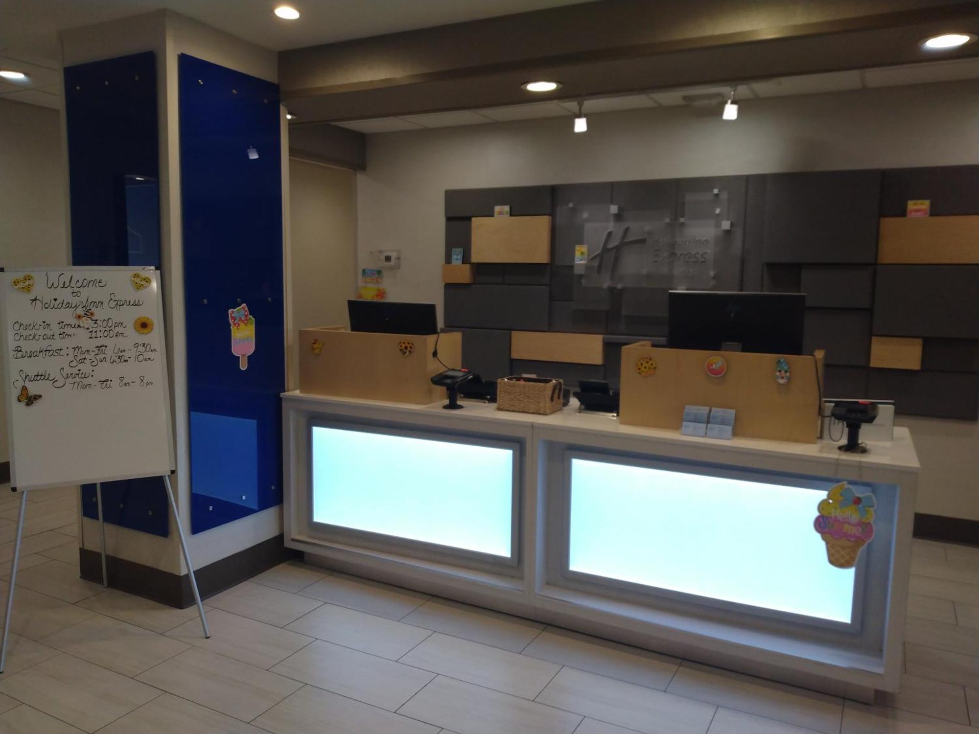 Holiday Inn Express Hotel & Suites Albuquerque Midtown By Ihg Ngoại thất bức ảnh