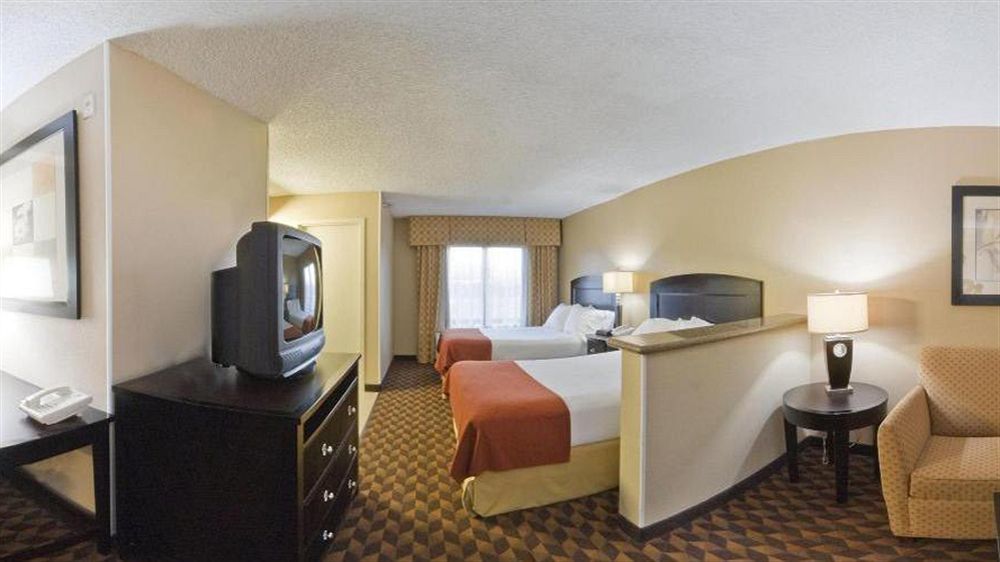 Holiday Inn Express Hotel & Suites Albuquerque Midtown By Ihg Ngoại thất bức ảnh