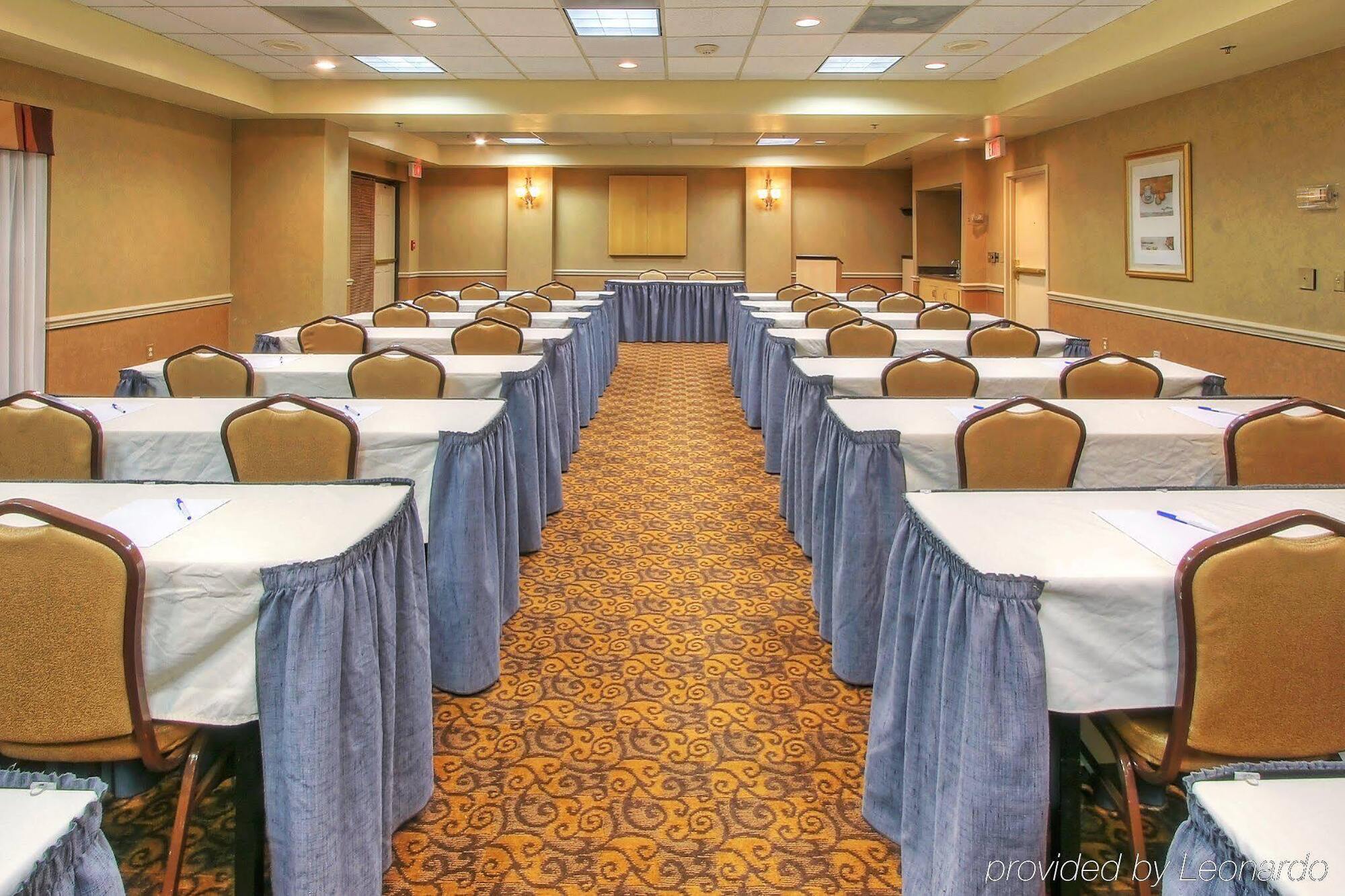 Holiday Inn Express Hotel & Suites Albuquerque Midtown By Ihg Ngoại thất bức ảnh